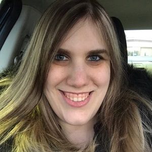 Meet your Posher, Alicia